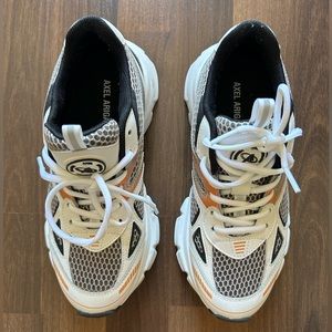 Axel Arigato Marathon Runner shoe, size 38